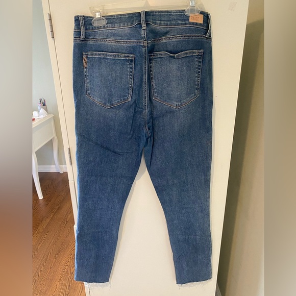 Paige Skinny Margo Jeans Size: 30 in Belmorre - Picture 3 of 14